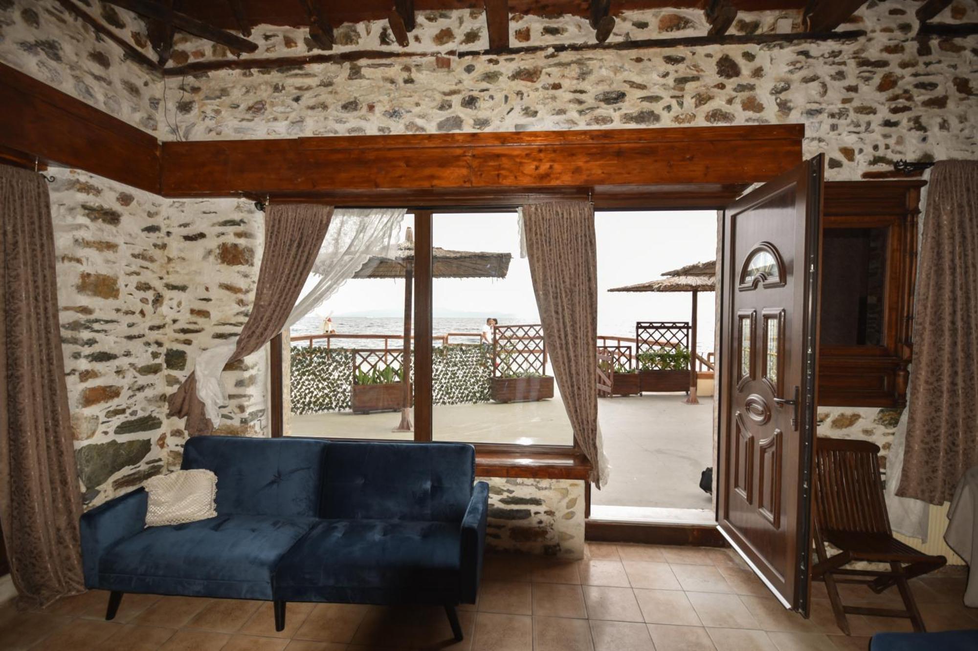 Stone Villa Inside Sea- Kids'Land Platanidia Buitenkant foto